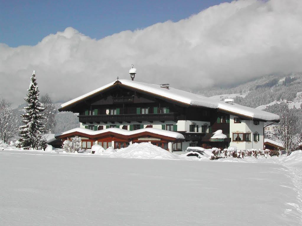Fruehstueckspension Tannenhof Kirchberg in Tirol Eksteriør billede